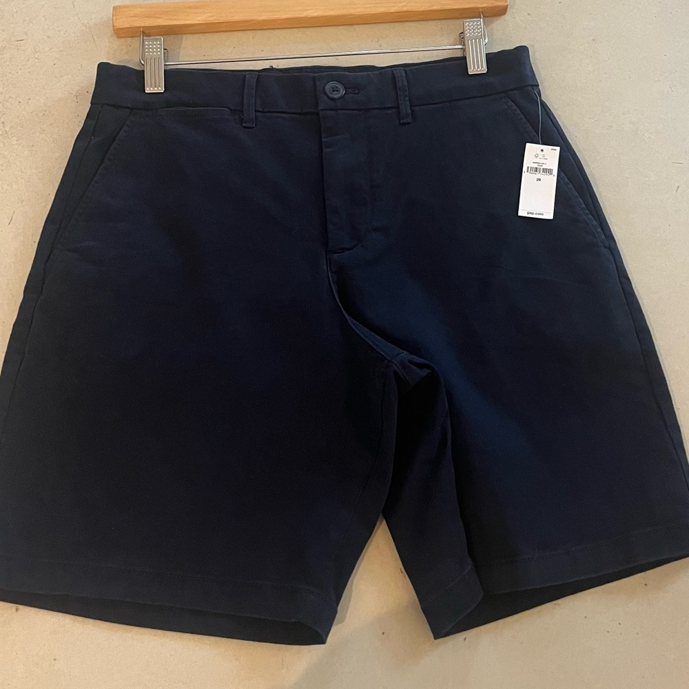 Gap Men's Navy Shorts - 8"